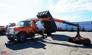 2005 International 7400 Image