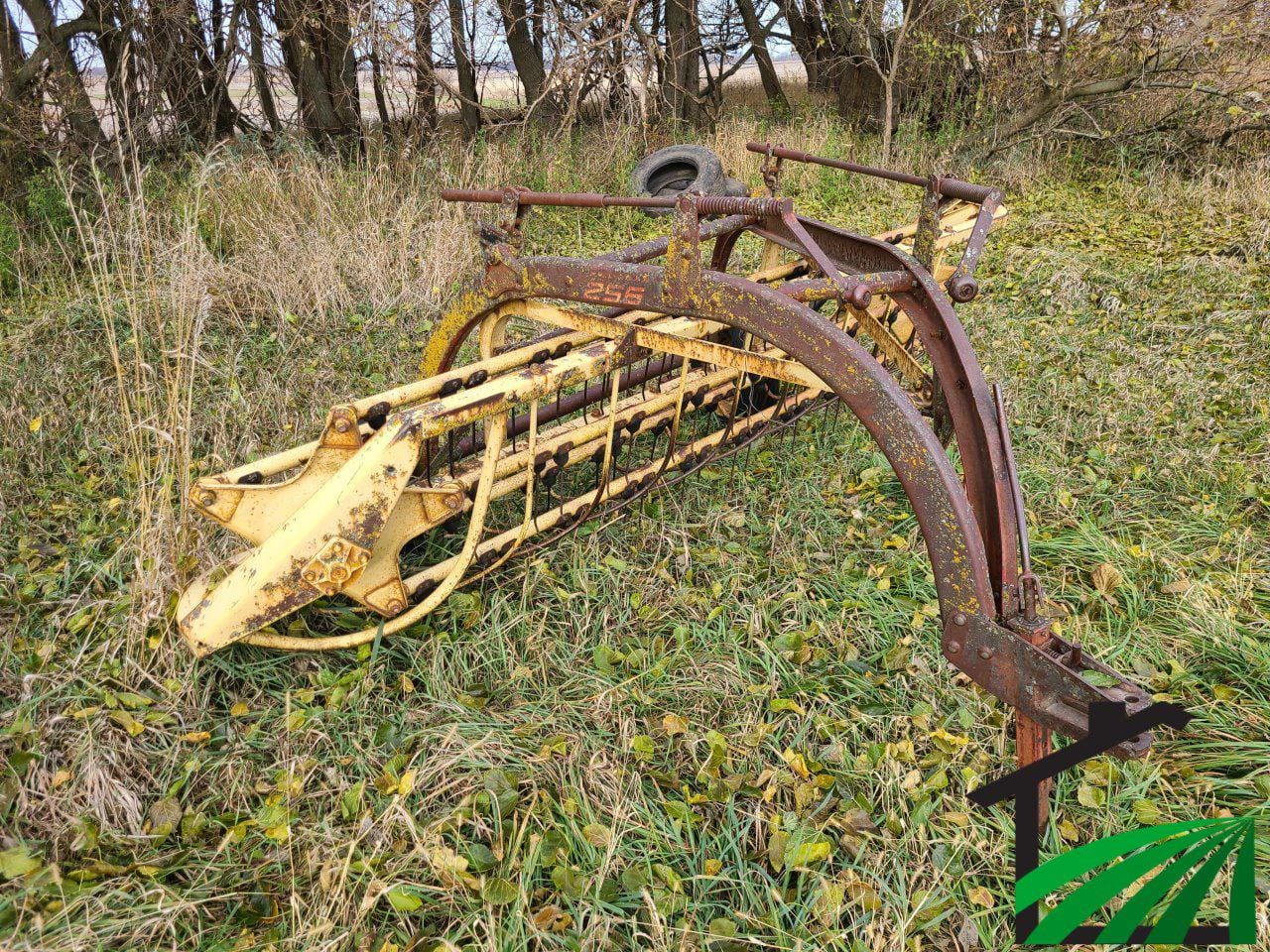 Main image New Holland 256