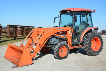 Main image Kubota L3240