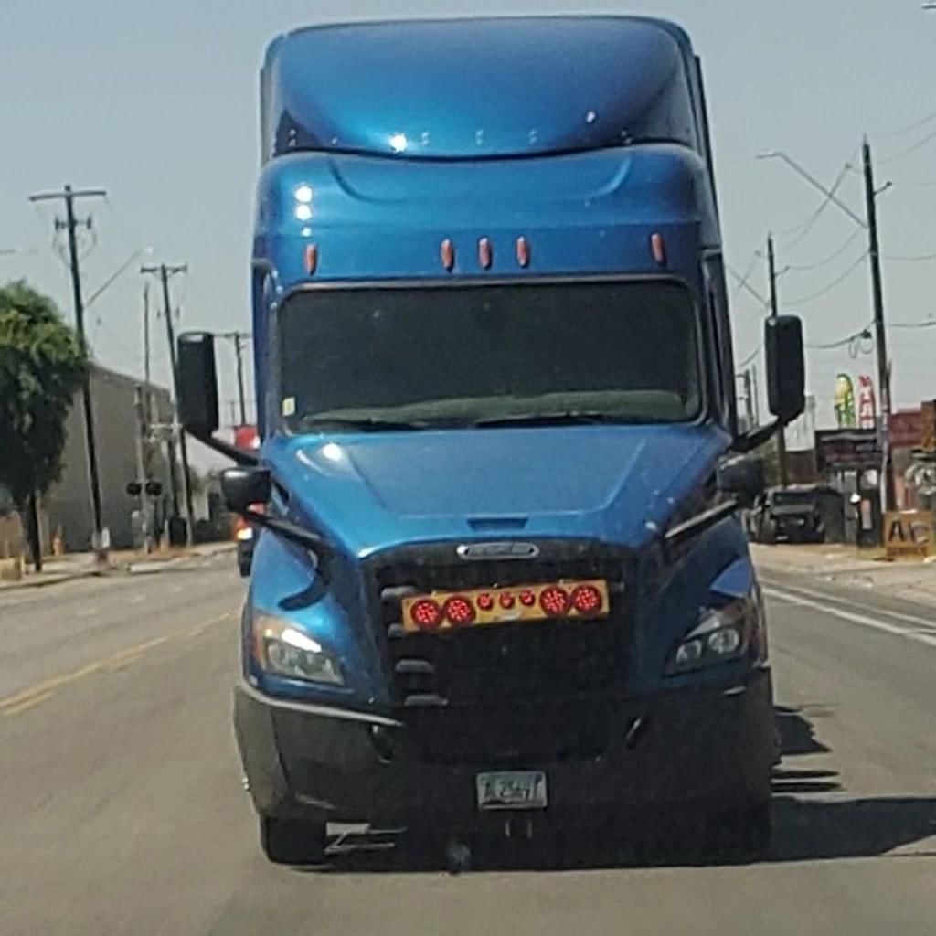 Main image Freightliner Cascadia