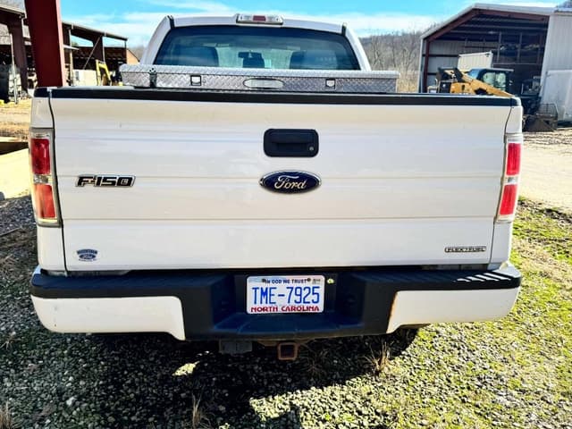 Image of Ford F-150 equipment image 2