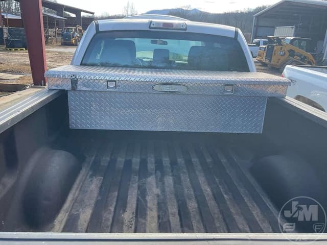 Image of Ford F-150 equipment image 4