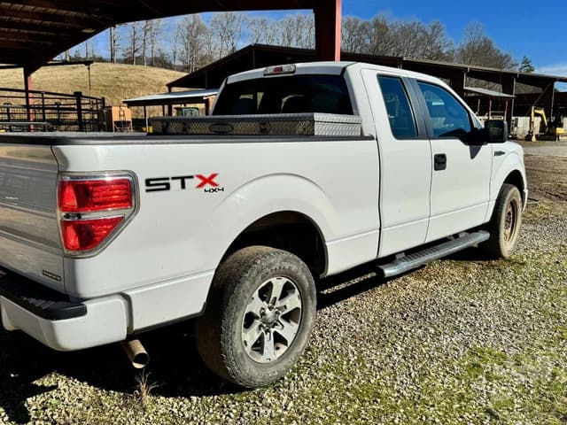 Image of Ford F-150 equipment image 3