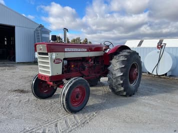 Main image International Harvester 560