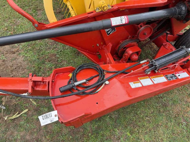 Image of New Holland 488 equipment image 3
