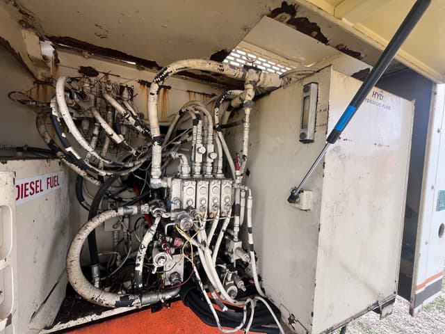 Image of JLG 60H equipment image 3