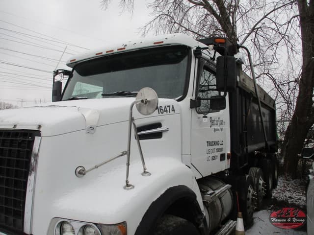 Image of Volvo VHD equipment image 1