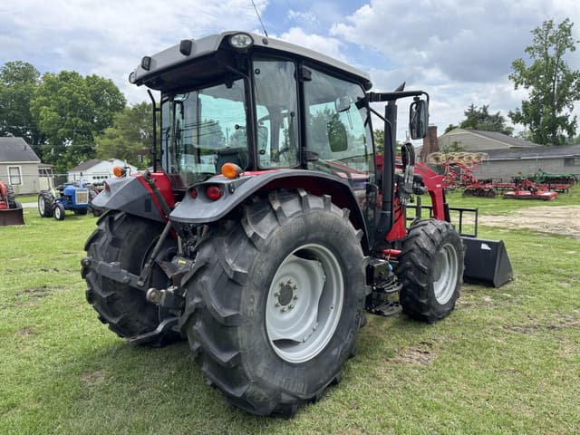 Image of Massey Ferguson 4710 equipment image 2