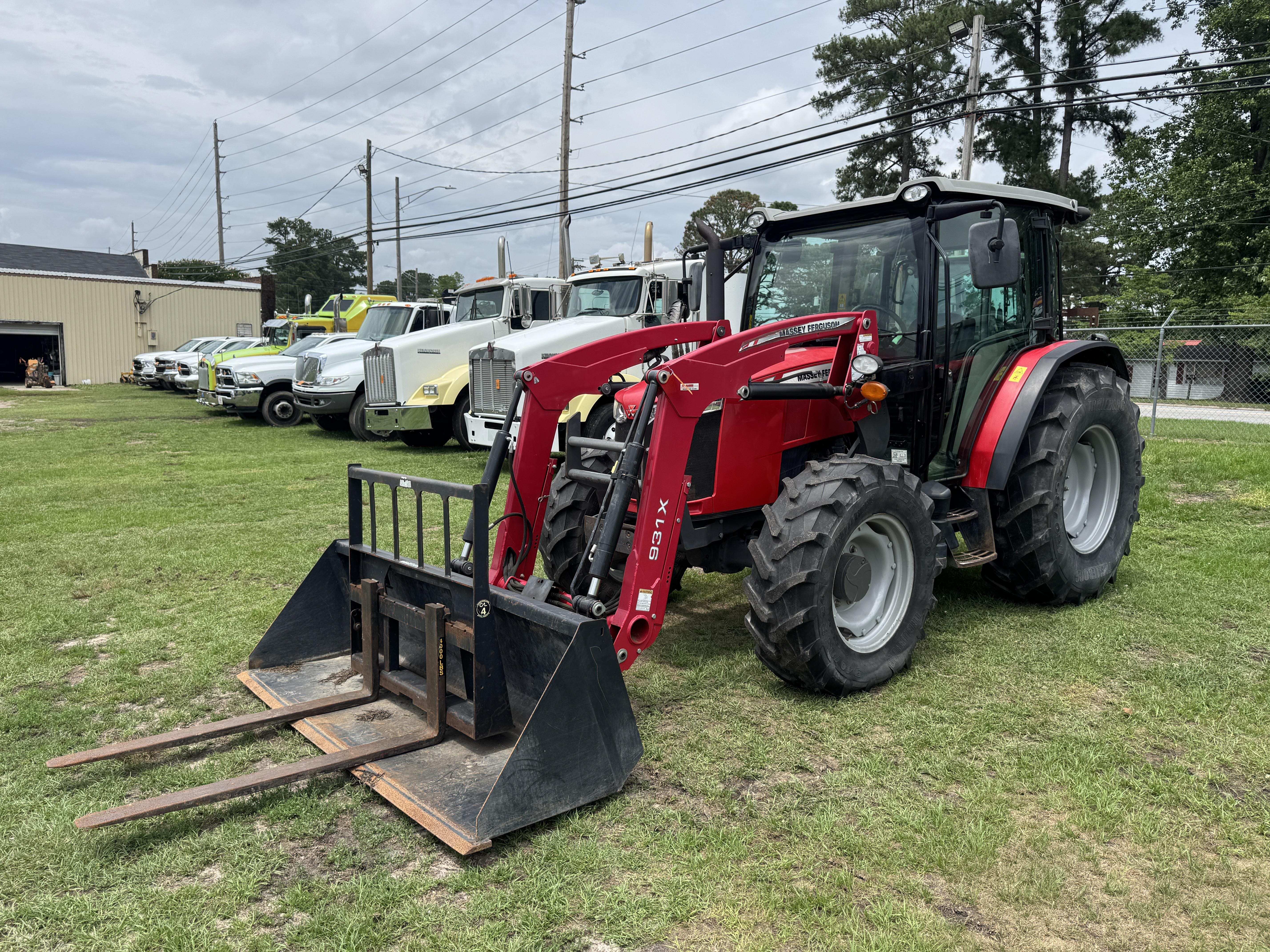 2017 Massey Ferguson 4710 Equipment Image0