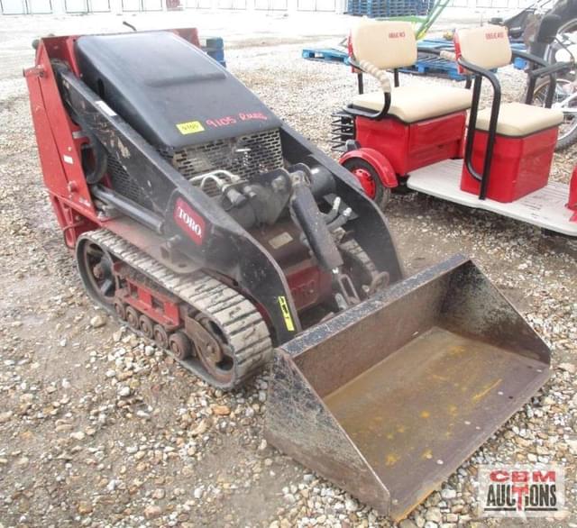 Image of Toro Dingo TX427 equipment image 1