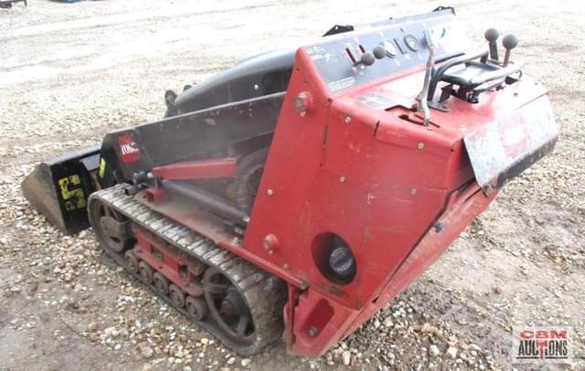 Image of Toro Dingo TX427 equipment image 3