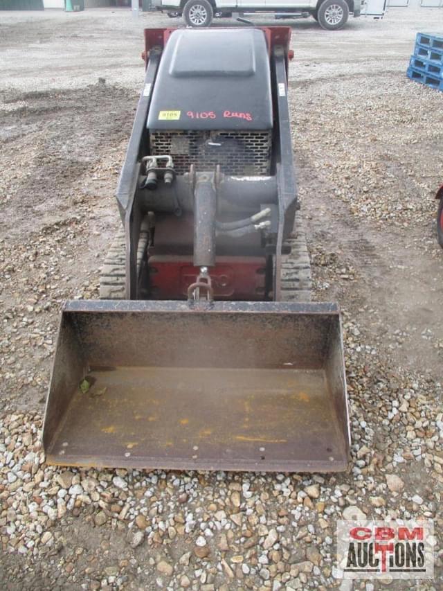 Image of Toro Dingo TX427 equipment image 4