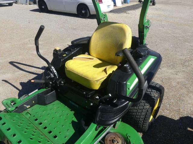 Image of John Deere Z915E equipment image 4