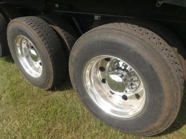 Image of Kenworth T880 equipment image 4