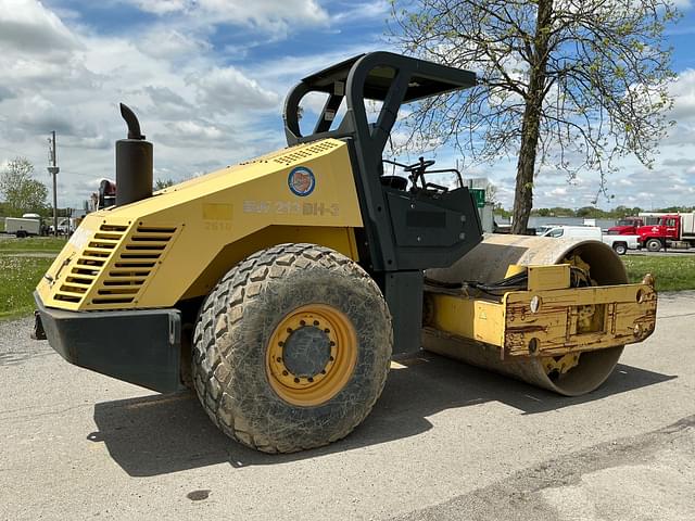 Image of Bomag BW213DH-3 equipment image 4