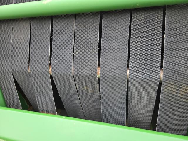 Image of John Deere 568 equipment image 4