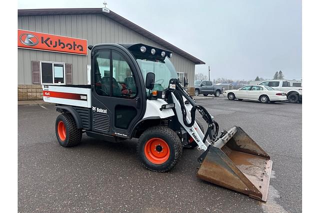 Image of Bobcat Toolcat 5600 equipment image 2