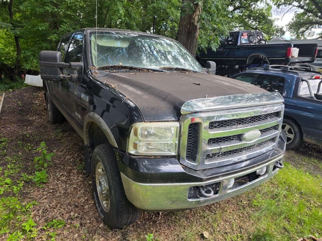 Image of Ford F-350 equipment image 4
