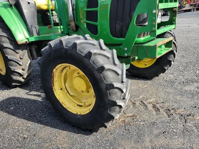 Image of John Deere 6430 equipment image 2