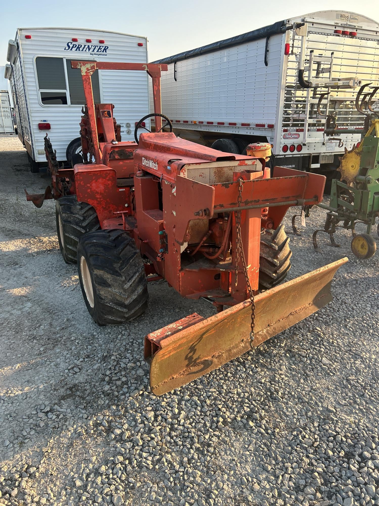 SOLD - Ditch Witch R65 Lot No. 36832 Construction with 31 Hrs | Tractor ...