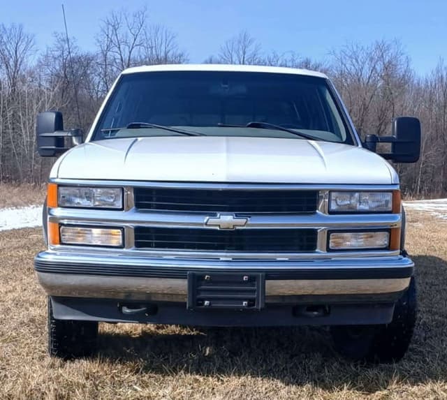 Image of Chevrolet 3500 equipment image 2