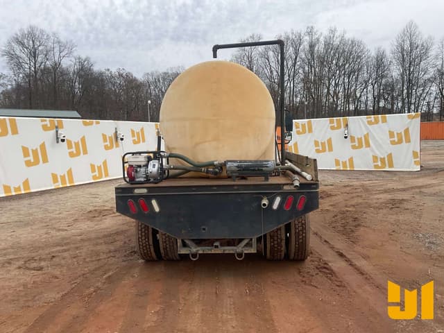 Image of International 4300 equipment image 4