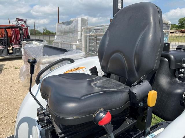 Image of Bobcat CT2035 equipment image 4