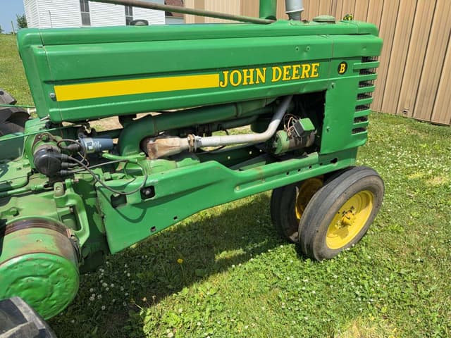 Image of John Deere B equipment image 4