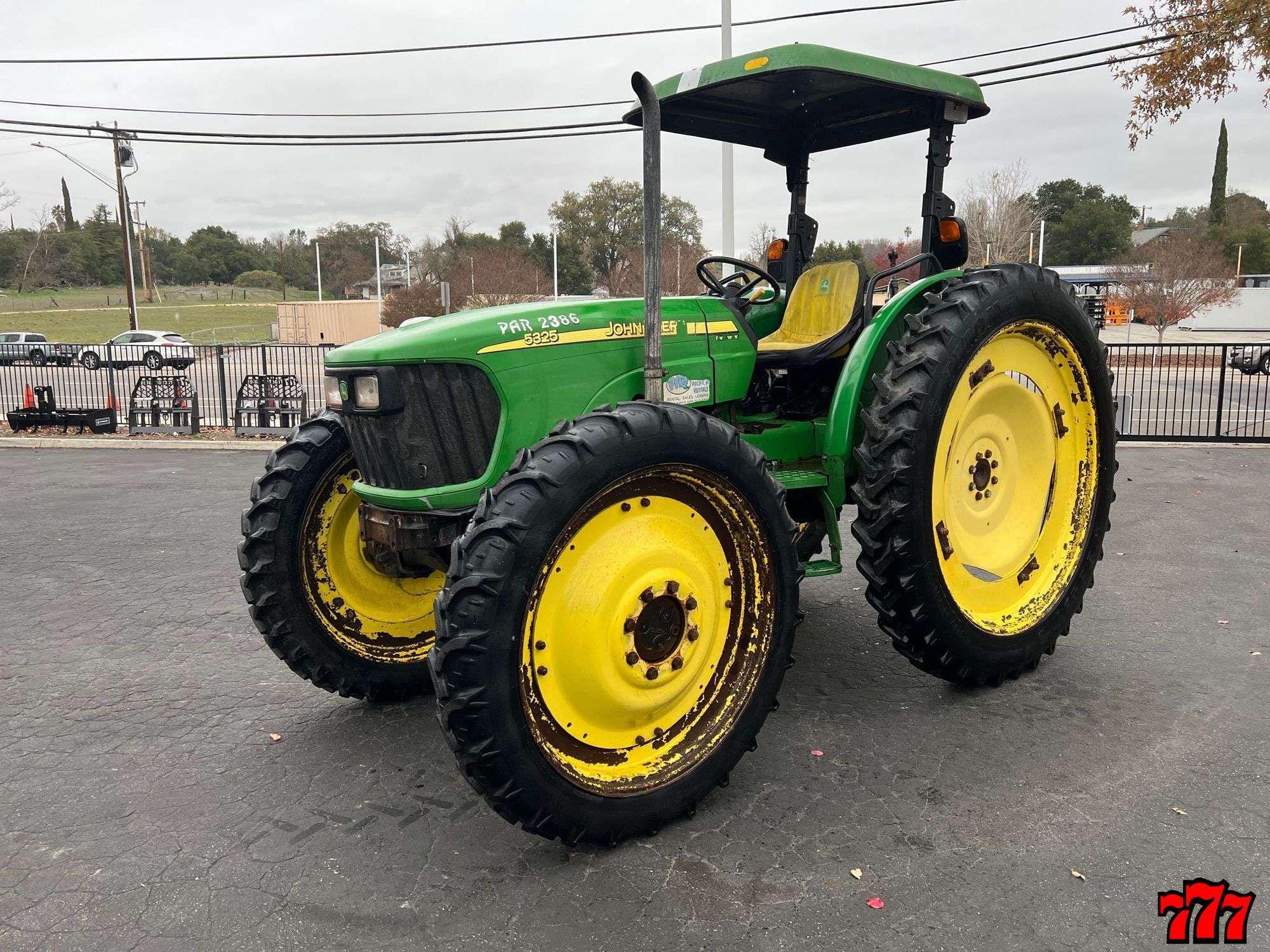 Main image John Deere 5325