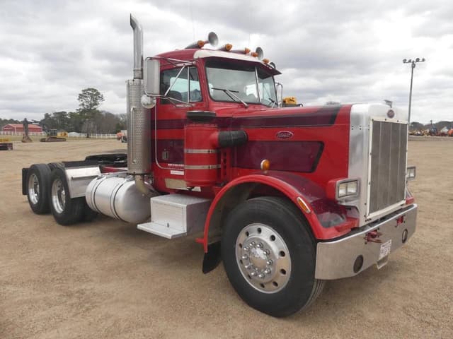 Image of Peterbilt 359 equipment image 1
