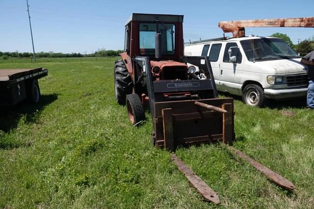 Image of International Harvester 574 equipment image 1