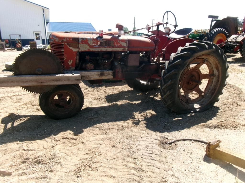 Image of Farmall H Primary image