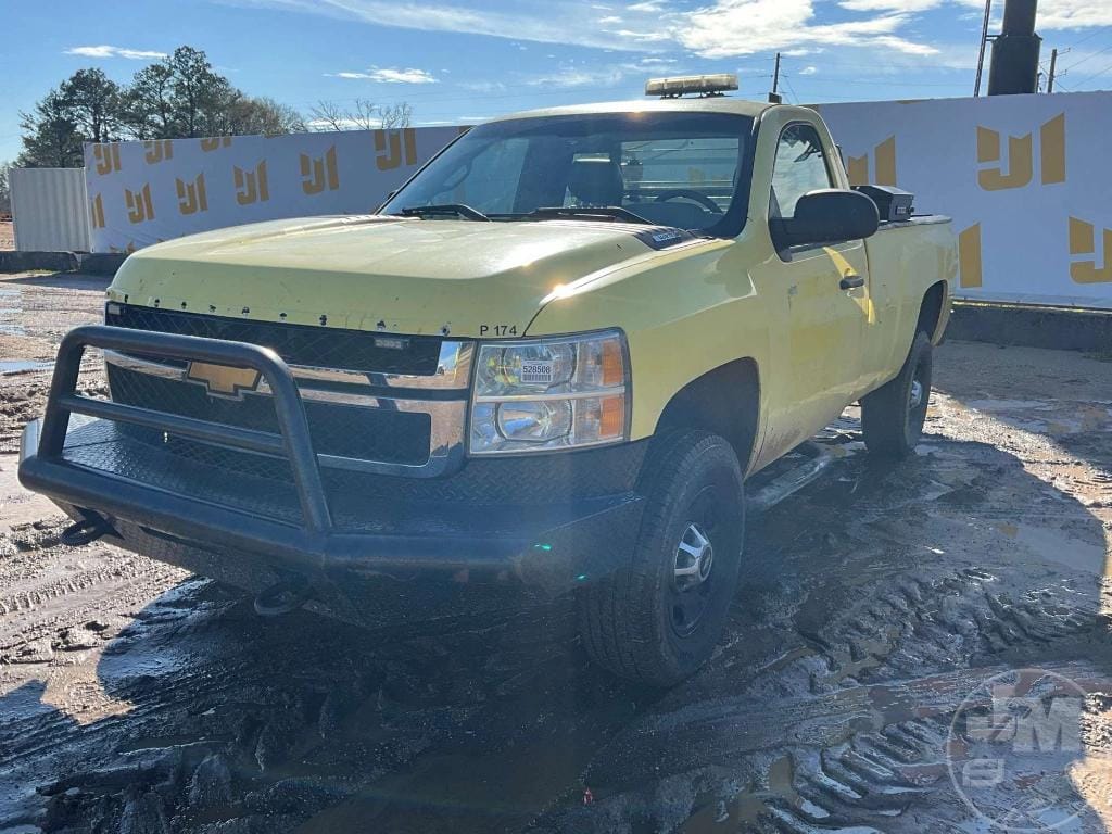 2012 Chevrolet Silverado Equipment Image0