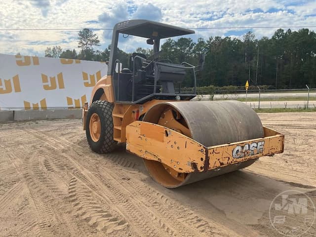 Image of Case SV208 equipment image 4