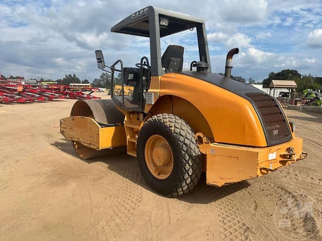 Image of Case SV208 equipment image 1