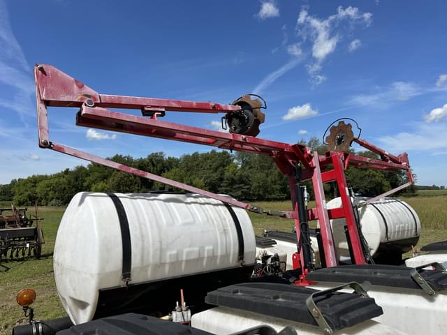 Image of Massey Ferguson 8200 equipment image 3