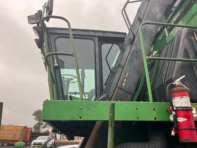 Image of John Deere 9965 equipment image 4