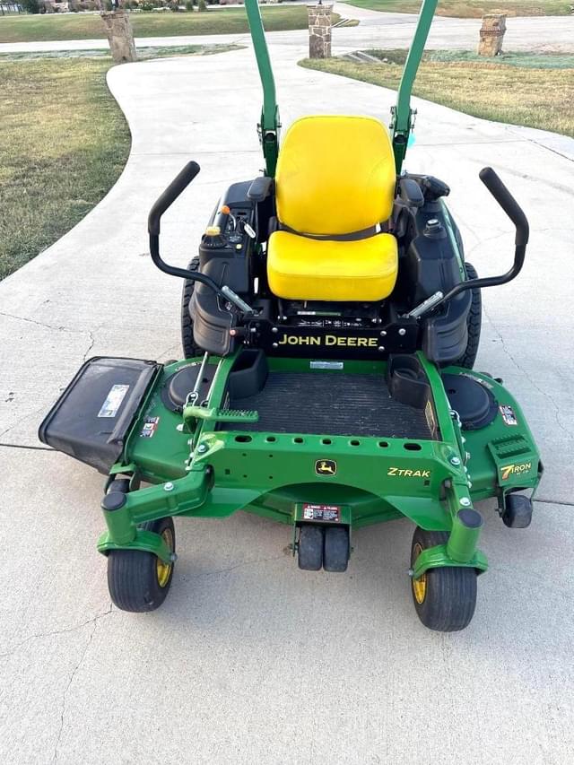 Image of John Deere Z930M equipment image 1