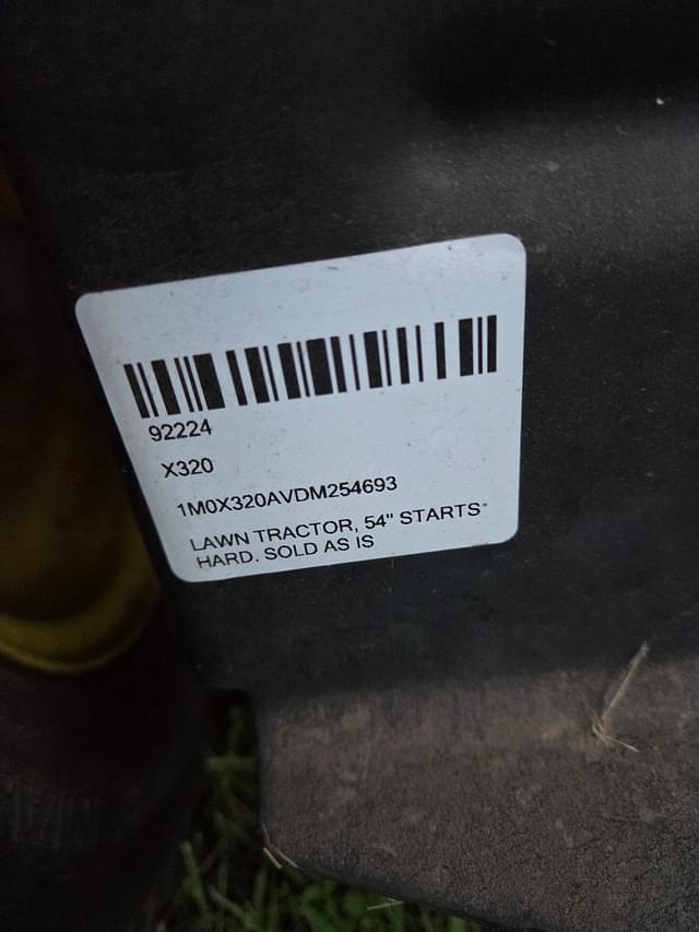 Image of John Deere X320 equipment image 4