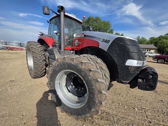 Image of Case IH Magnum 340 equipment image 2