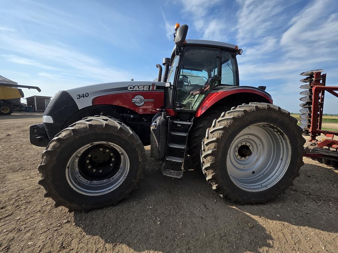 Image of Case IH Magnum 340 Primary image