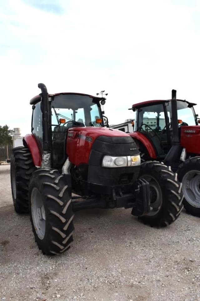Image of Case IH Farmall 110A equipment image 1