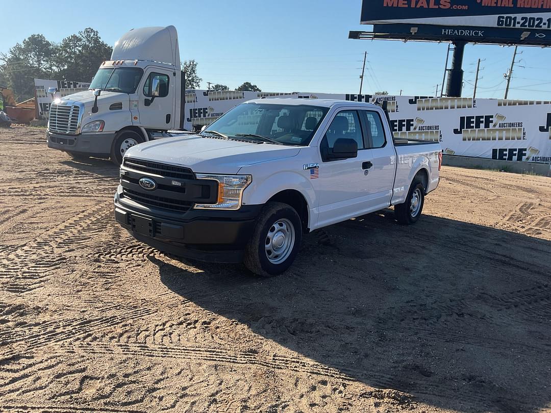 Image of Ford F-150 Primary image