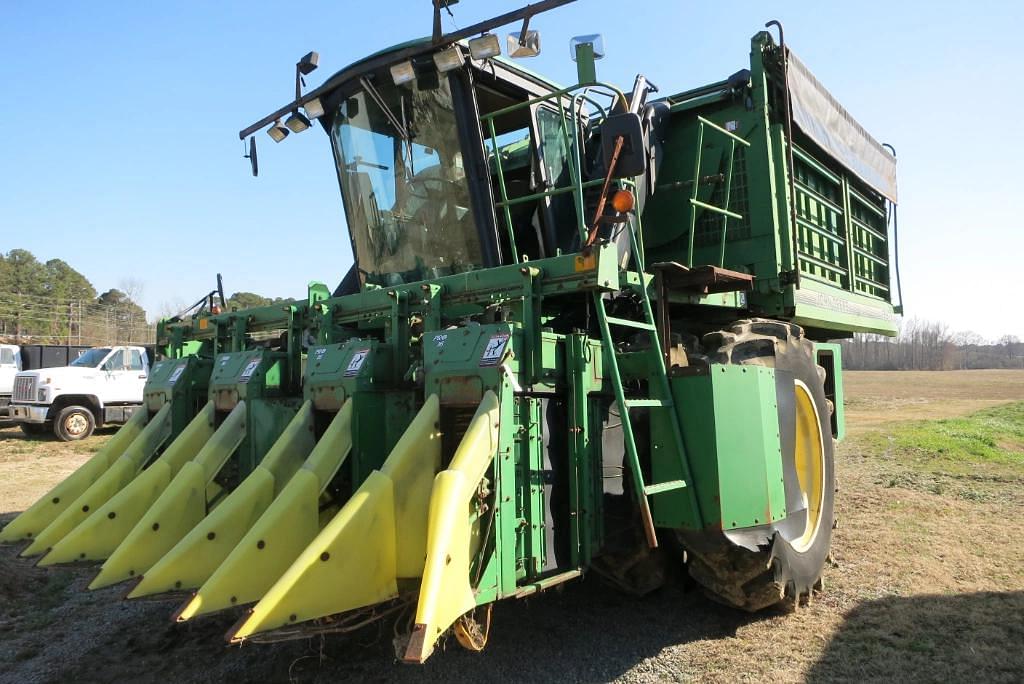 Image of John Deere 9976 Primary image