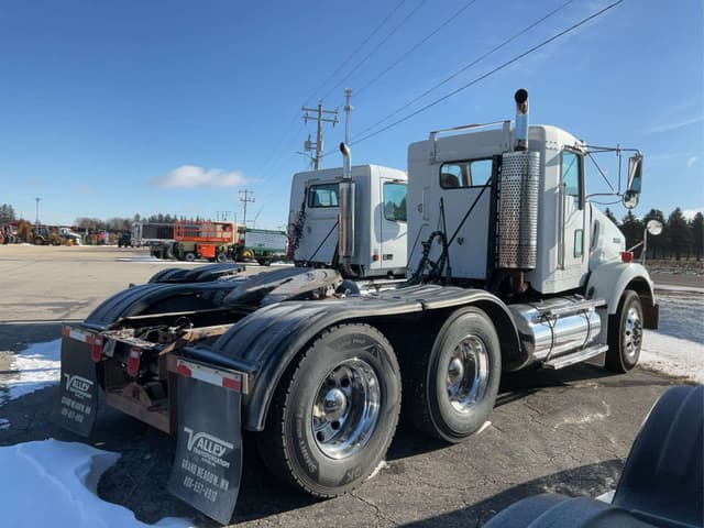 Image of Kenworth T800 equipment image 1