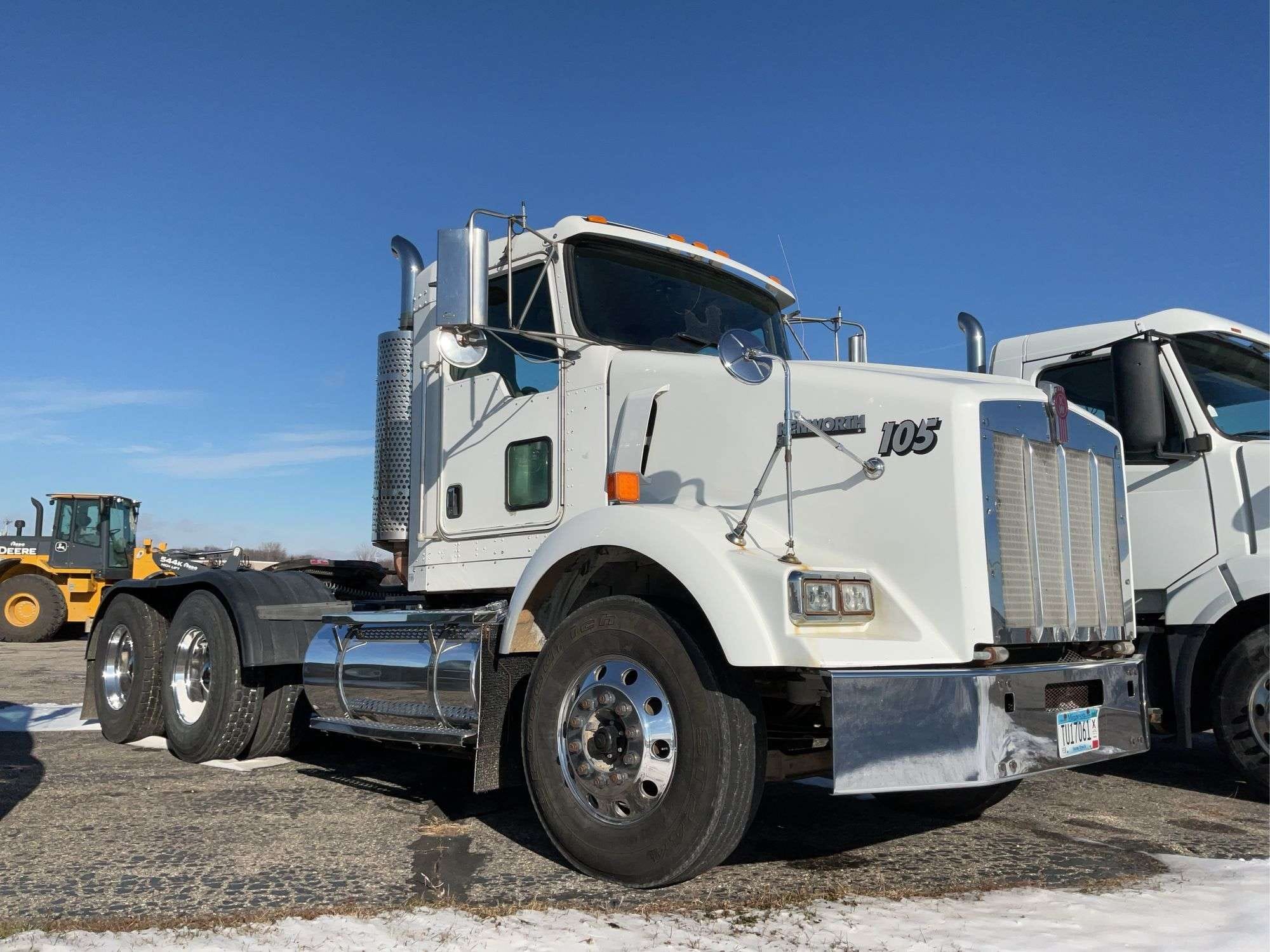 2005 Kenworth T800 Equipment Image0