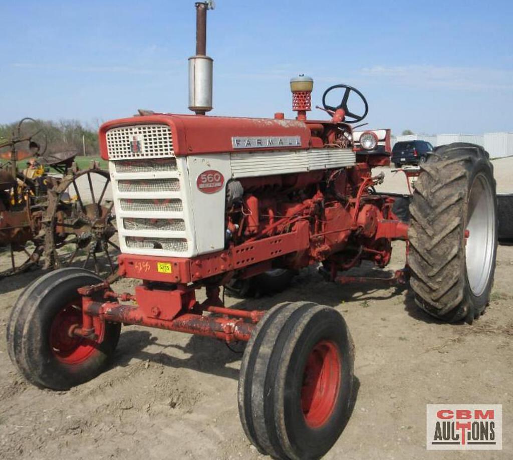 Main image International Harvester 560 0