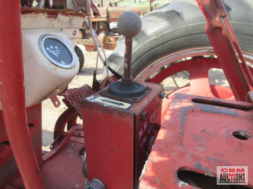 Main image International Harvester 560 28