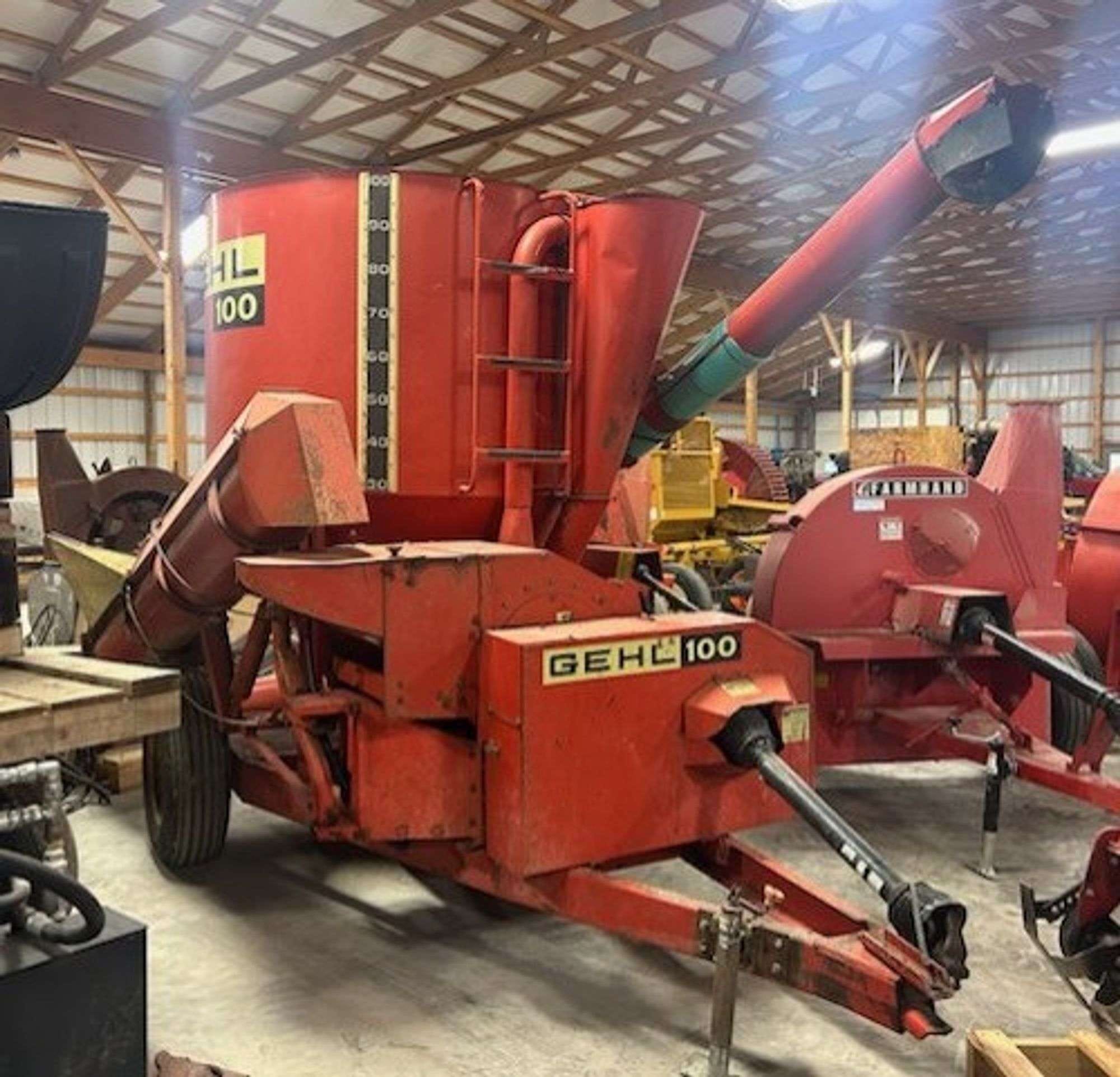 Gehl MX100 Equipment Image0