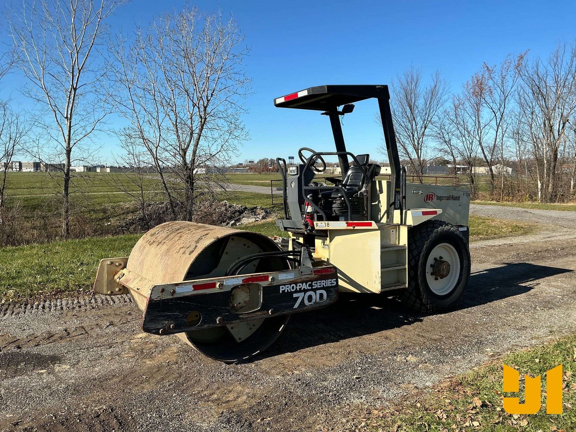 2002 Ingersoll Rand SD70D Image